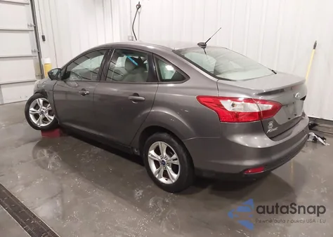 2013 Ford Focus Se z USA, uszkodzony, nr VIN 1FADP3F26DL180652